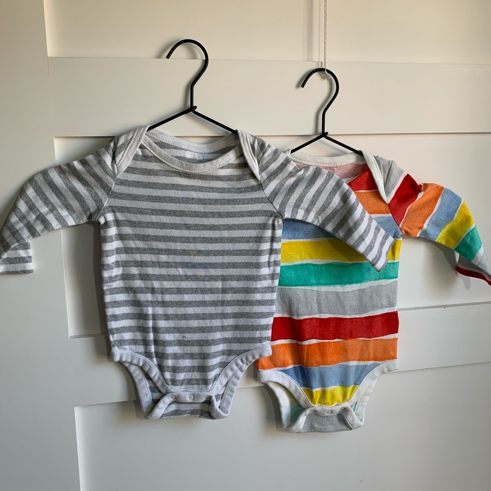 GAP | Set of 2 long Sleeve Stripe Onesie sz 6-12mo